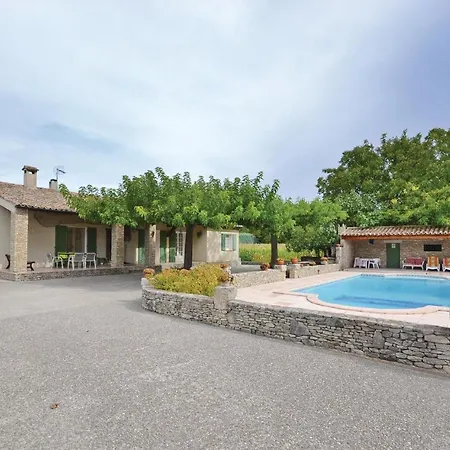 3 Bedroom Amazing In Holiday home Lagnes